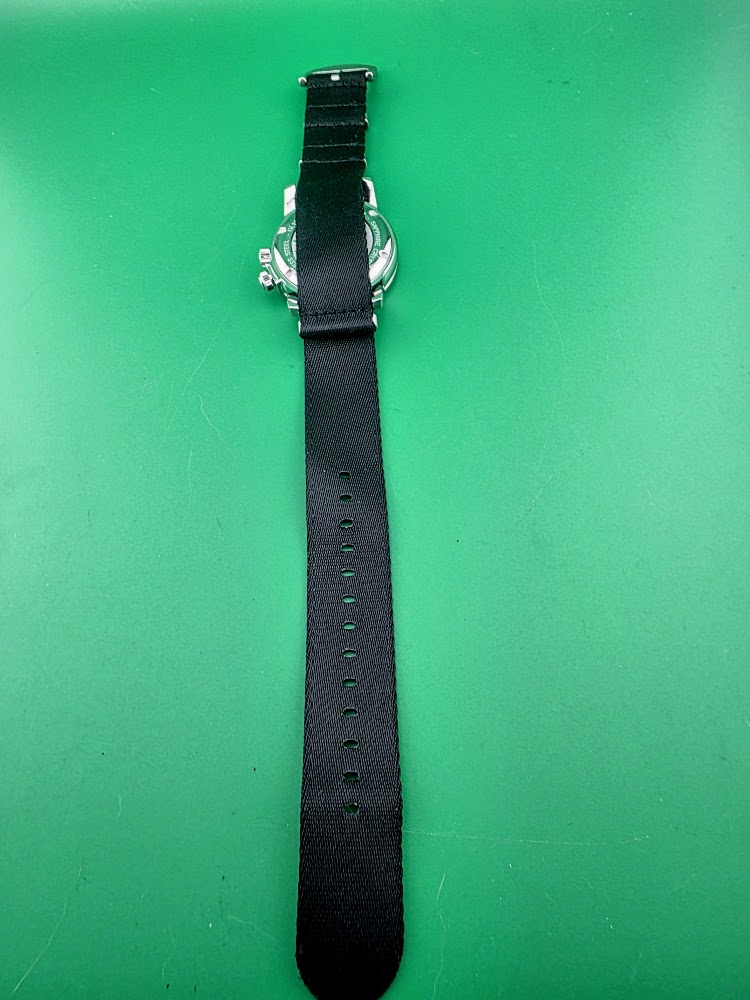 Glycine Airman Worldtimer – Green Dial – Swiss Quartz – GL1021 – Box & Extra Strap