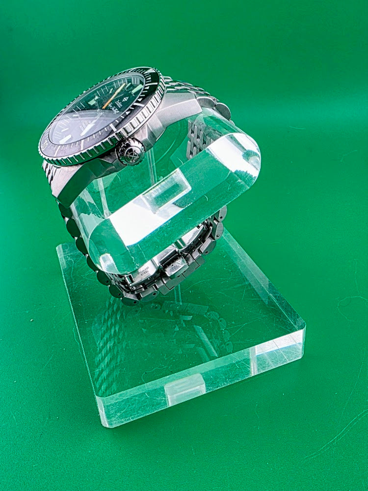 Zodiac Super Sea Wolf Pro-Diver – COSC Chronometer – 300M Automatic – Ref. ZO3552 – Full Set