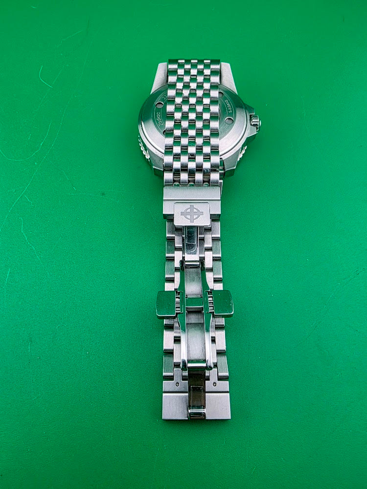 Zodiac Super Sea Wolf Pro-Diver – COSC Chronometer – 300M Automatic – Ref. ZO3552 – Full Set