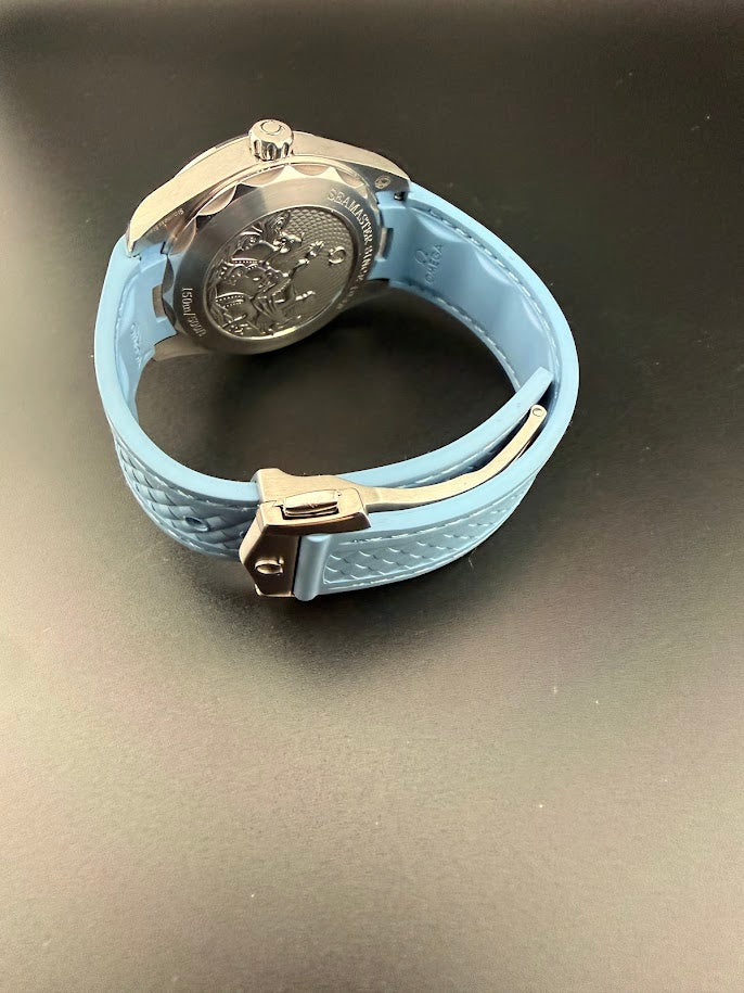 Omega Seamaster Aqua Terra 150M Master Chronometer "Summer Blue"