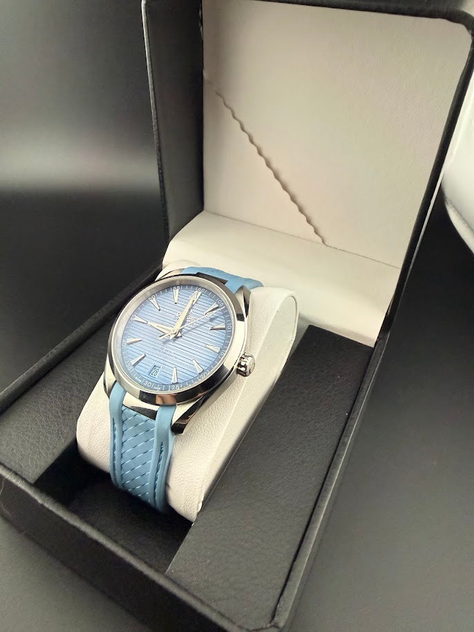 Omega Seamaster Aqua Terra 150M Master Chronometer "Summer Blue"