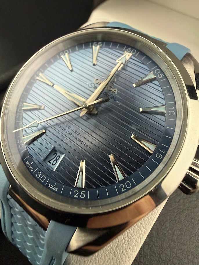 Omega Seamaster Aqua Terra 150M Master Chronometer "Summer Blue"