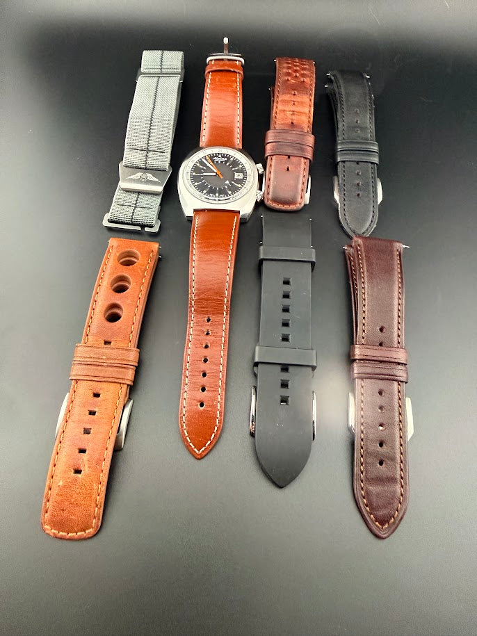 Alpina Startimer Heritage GMT – Full Set + 5 Additional Premium Straps