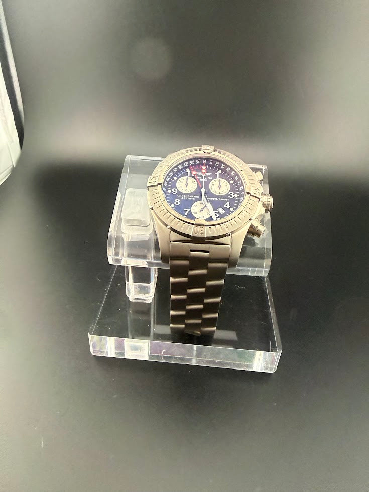 Breitling Avenger M1 Chronograph Titanium – Full Set – Near Mint