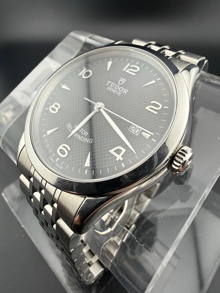 Tudor 1926 Automatic 39mm Black Dial – Complete Full Set – Mint Condition
