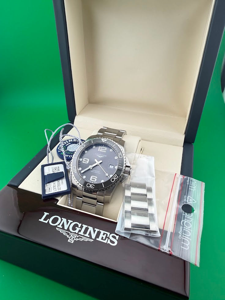 LONGINES HYDROCONQUEST AUTOMATIC 41MM - SOLD