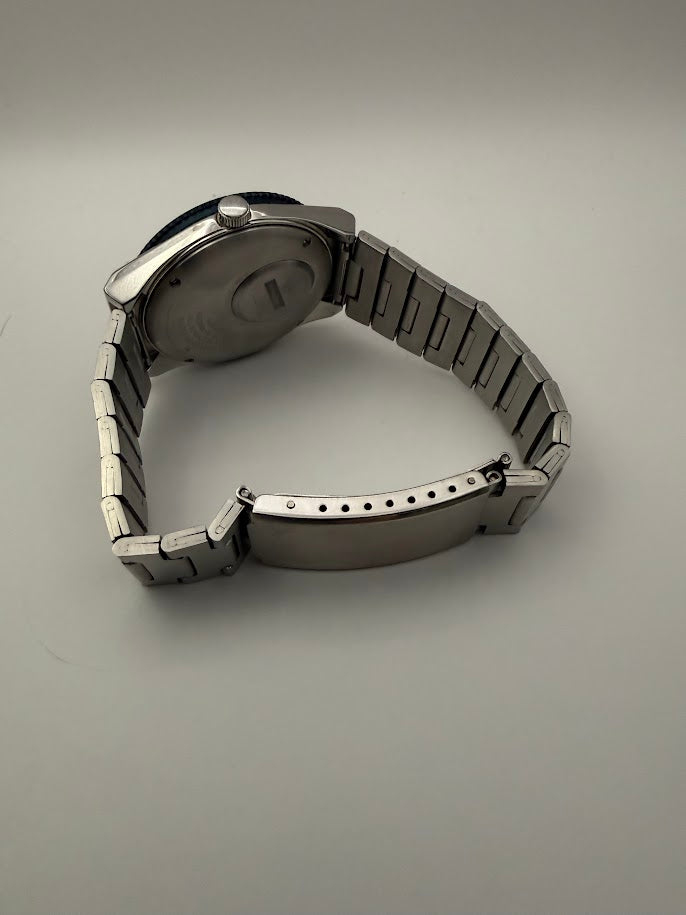 Timex Q Reissue Quartz Diver - Pepsi Bezel