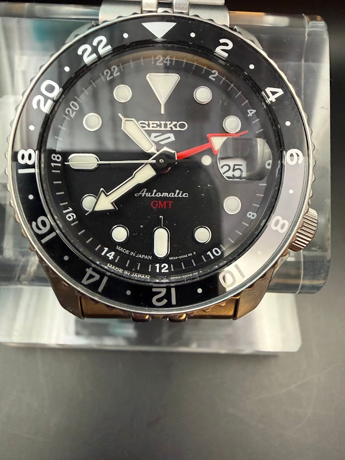 Seiko 5 Sports GMT "Black Dial" Automatic - Full Set